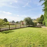 Host & - Hutton-le-hole *