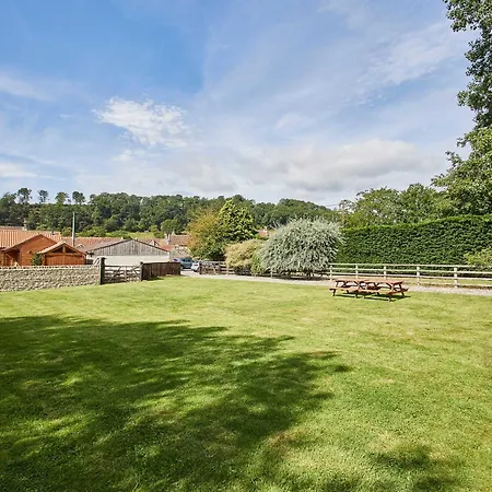 Host & - Hutton-le-hole Hutton le Hole